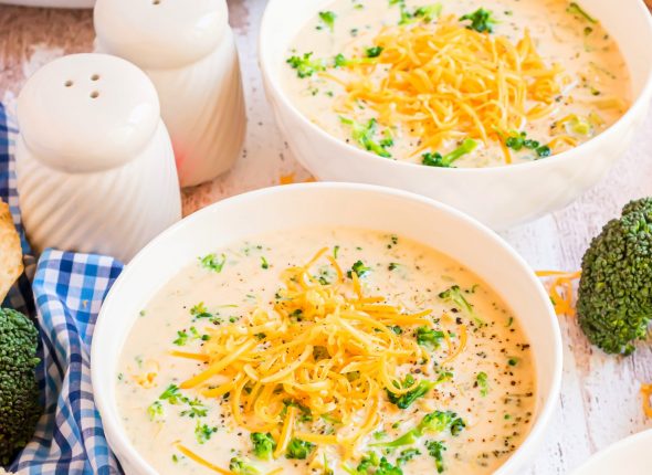 slow-cooker-broccoli-cheese-soup-scaled